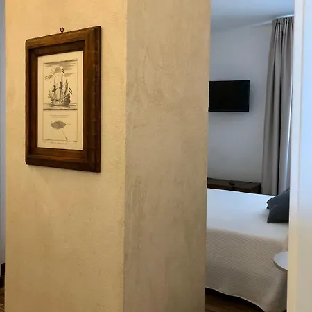 Couette-café Mare Di Fuori 3*
