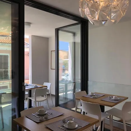 Mare Di Fuori Couette-café