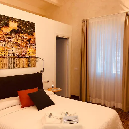 Mare Di Fuori B&B 스틴티노